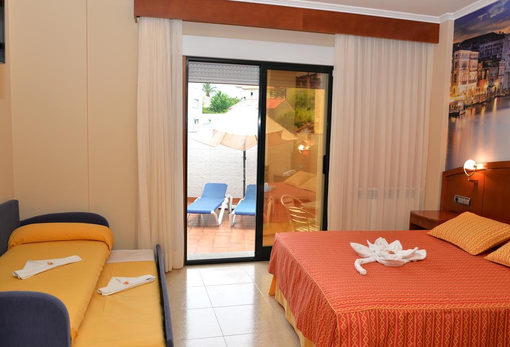 Hotel Portonovo Kültér fotó