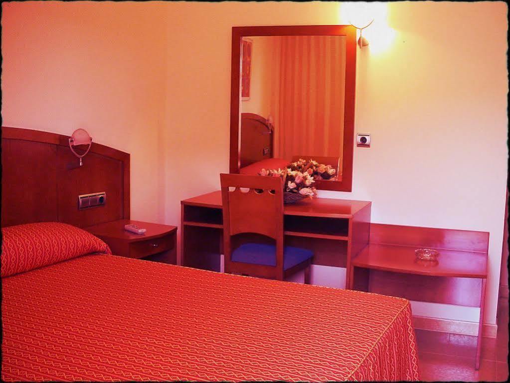 Hotel Portonovo Kültér fotó