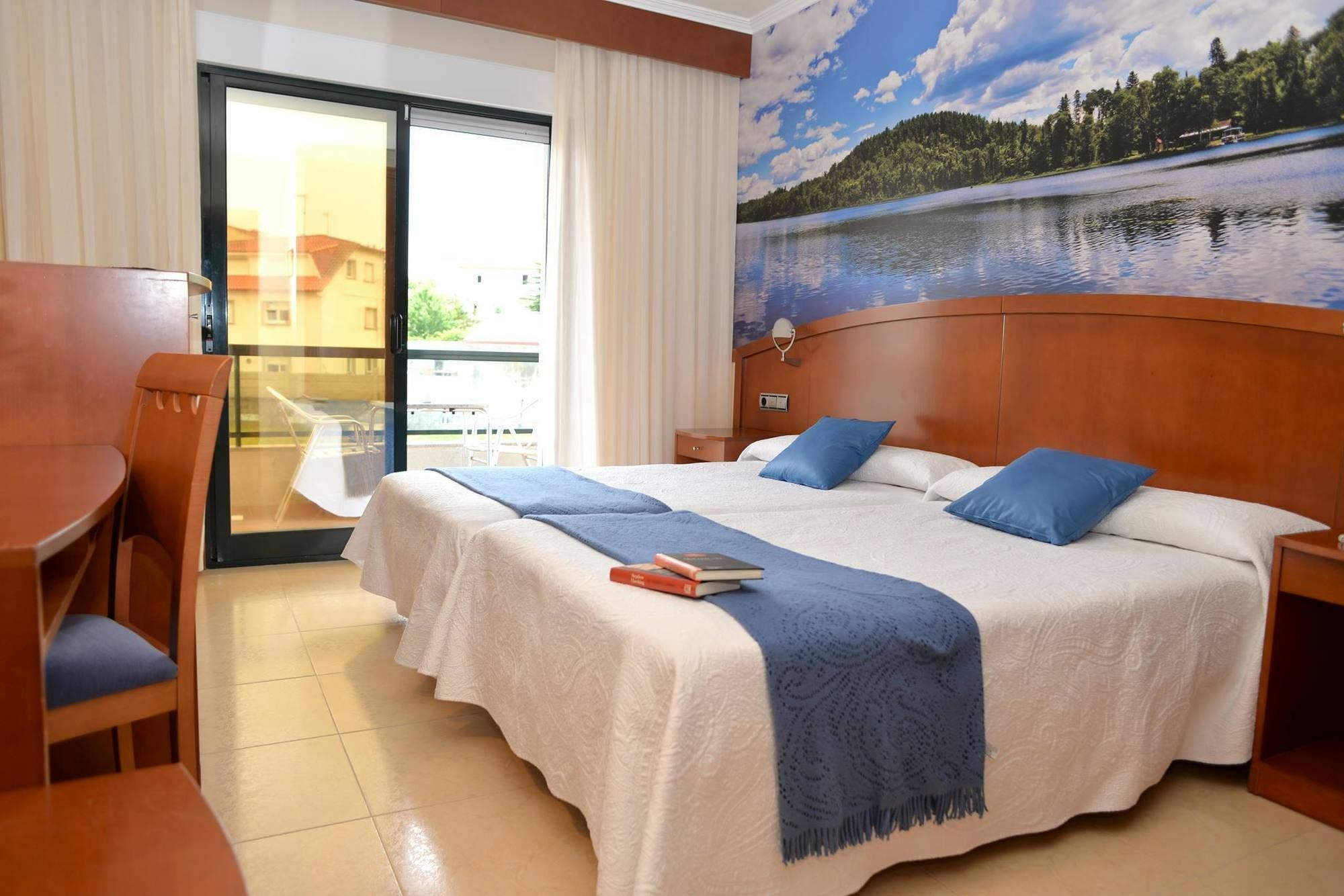 Hotel Portonovo Kültér fotó
